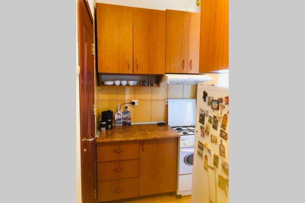 Super Central - Lovely One-Bedroom Apartment On Victoriei Avenue Bukares Bagian luar foto