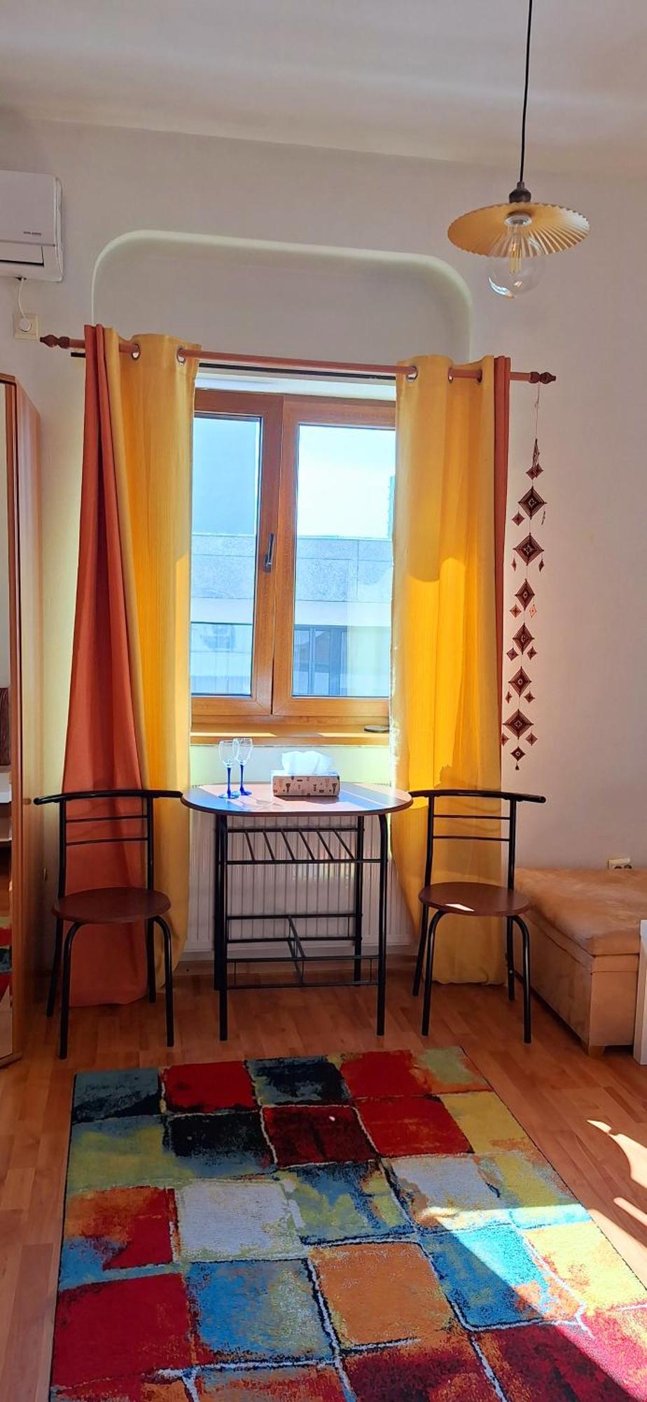 Super Central - Lovely One-Bedroom Apartment On Victoriei Avenue Bukares Bagian luar foto